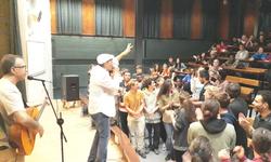 spectacle musical et poetique HK et Said a l'amphi